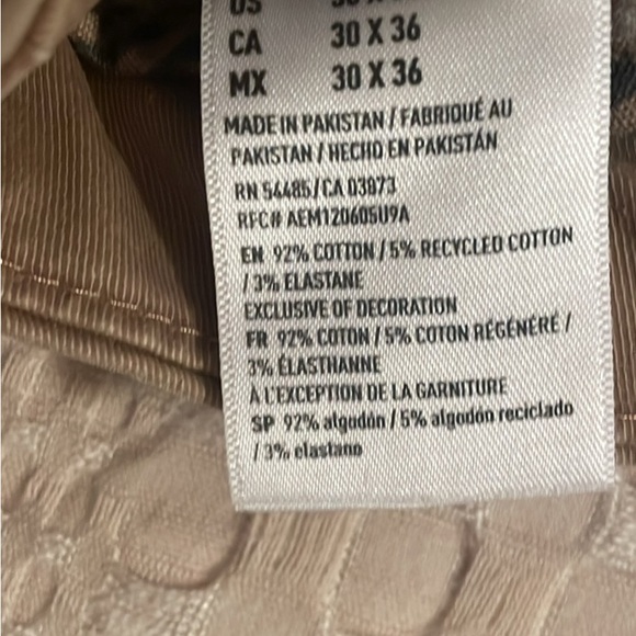 American Eagle khakis. Flex. 30x36. - Picture 3 of 7